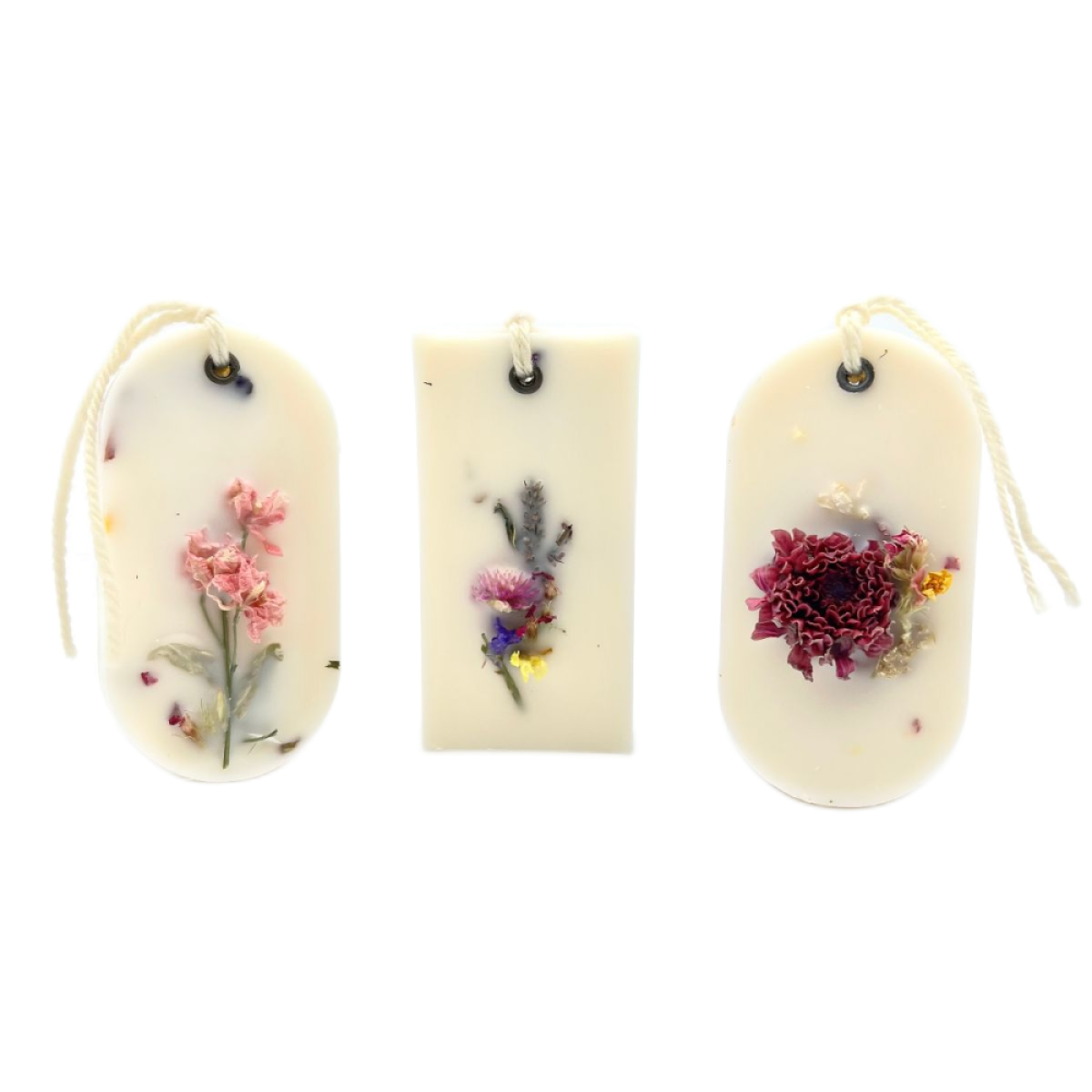 1818 Farms - Botanical Wax Sachet featuring 1818 Farms Dried Flowers: Flower Truck