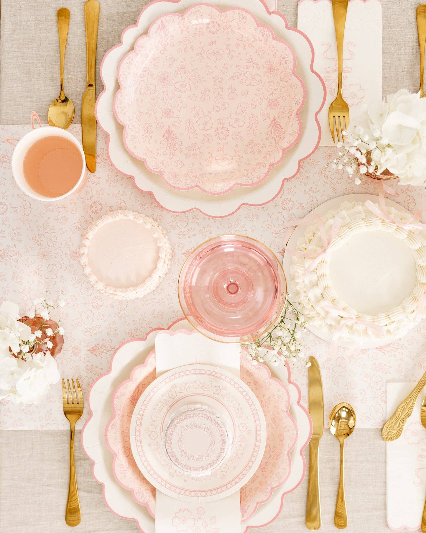 My Mind’s Eye - PEM1120 - Pembroke Table Runner