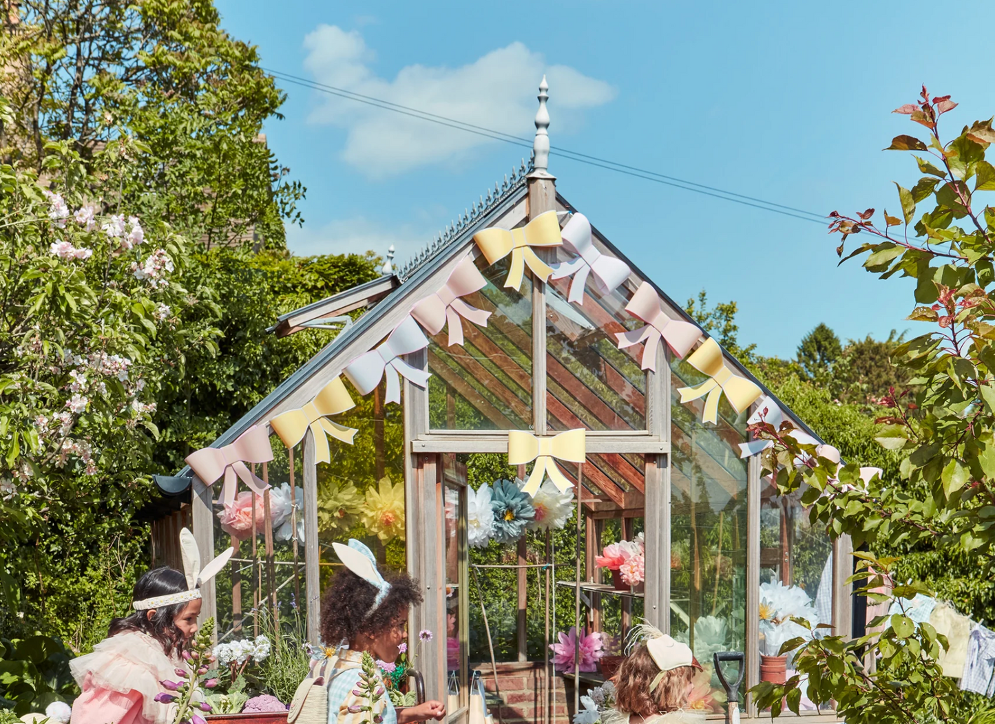 Bow Paper Garland