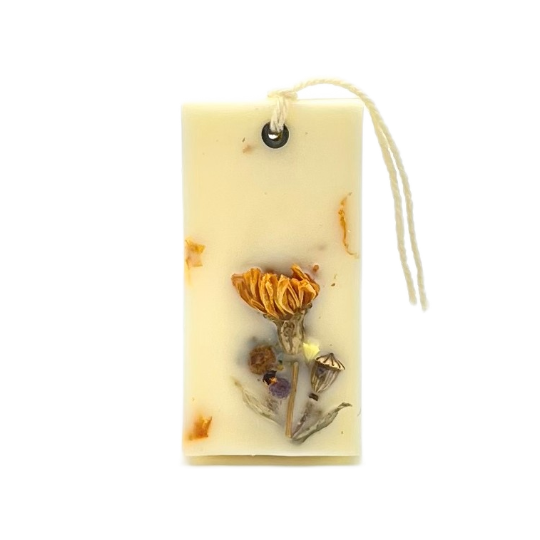1818 Farms - Botanical Wax Sachet featuring 1818 Farms Dried Flowers: Flower Truck
