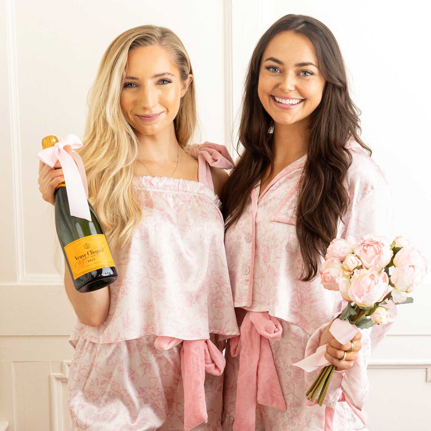 8 Oak Lane - Pink Bow Toile Satin Ruffle Short PJ Set: XS/SM