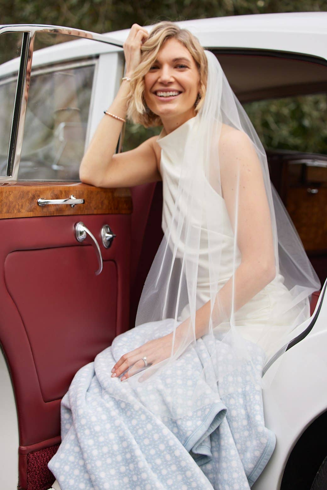 ChappyWrap - Allover Lace Sky Blanket: Original