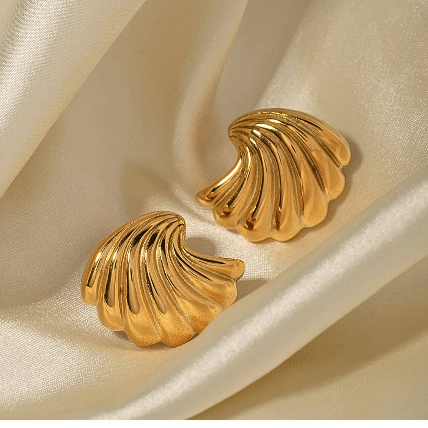 Olivia Le - Curved Sea Shell Earrings