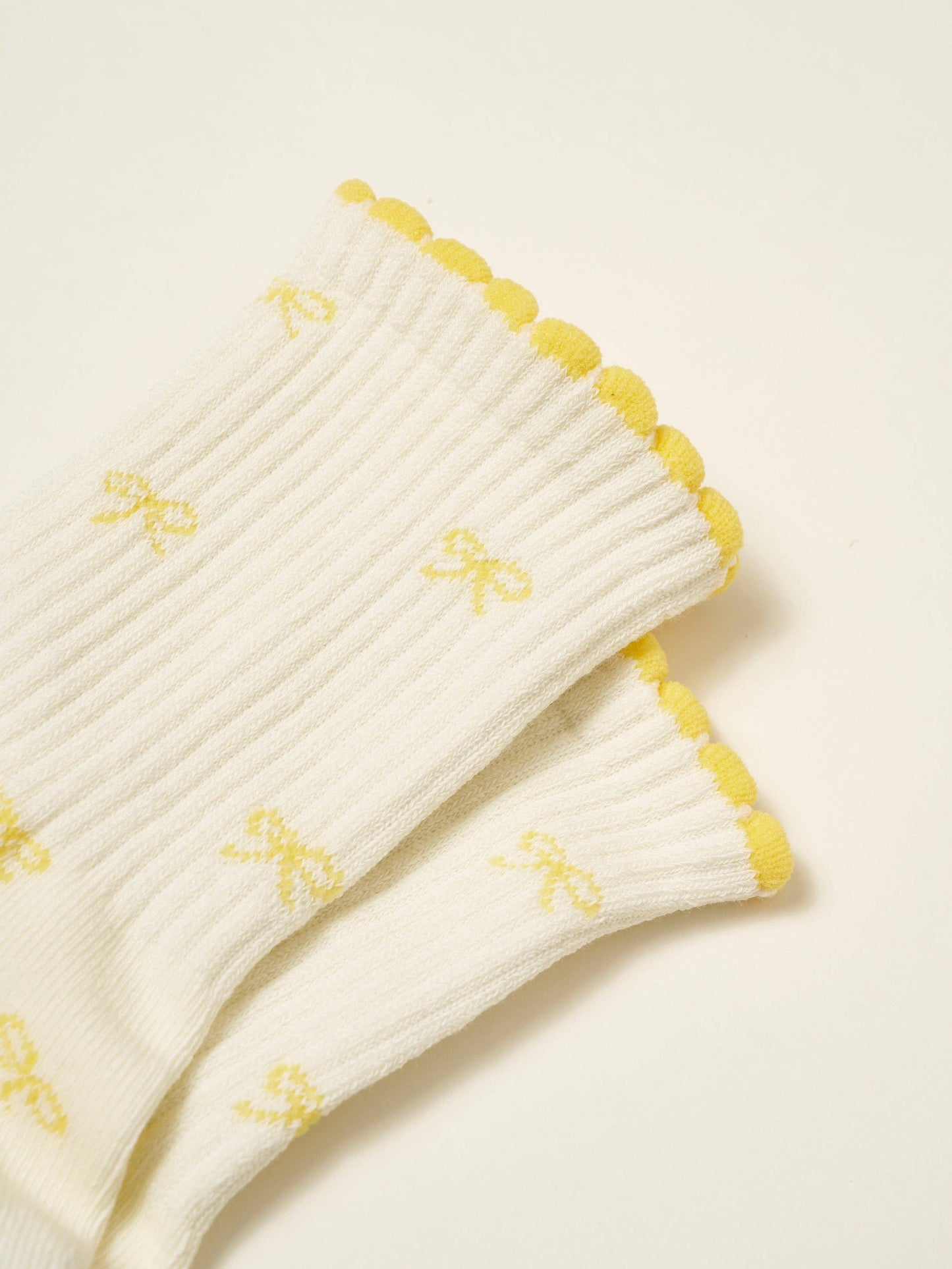 Effortless Club - 🎀 Mini Bow Petal Grip Sock [Butter], Pilates Socks
