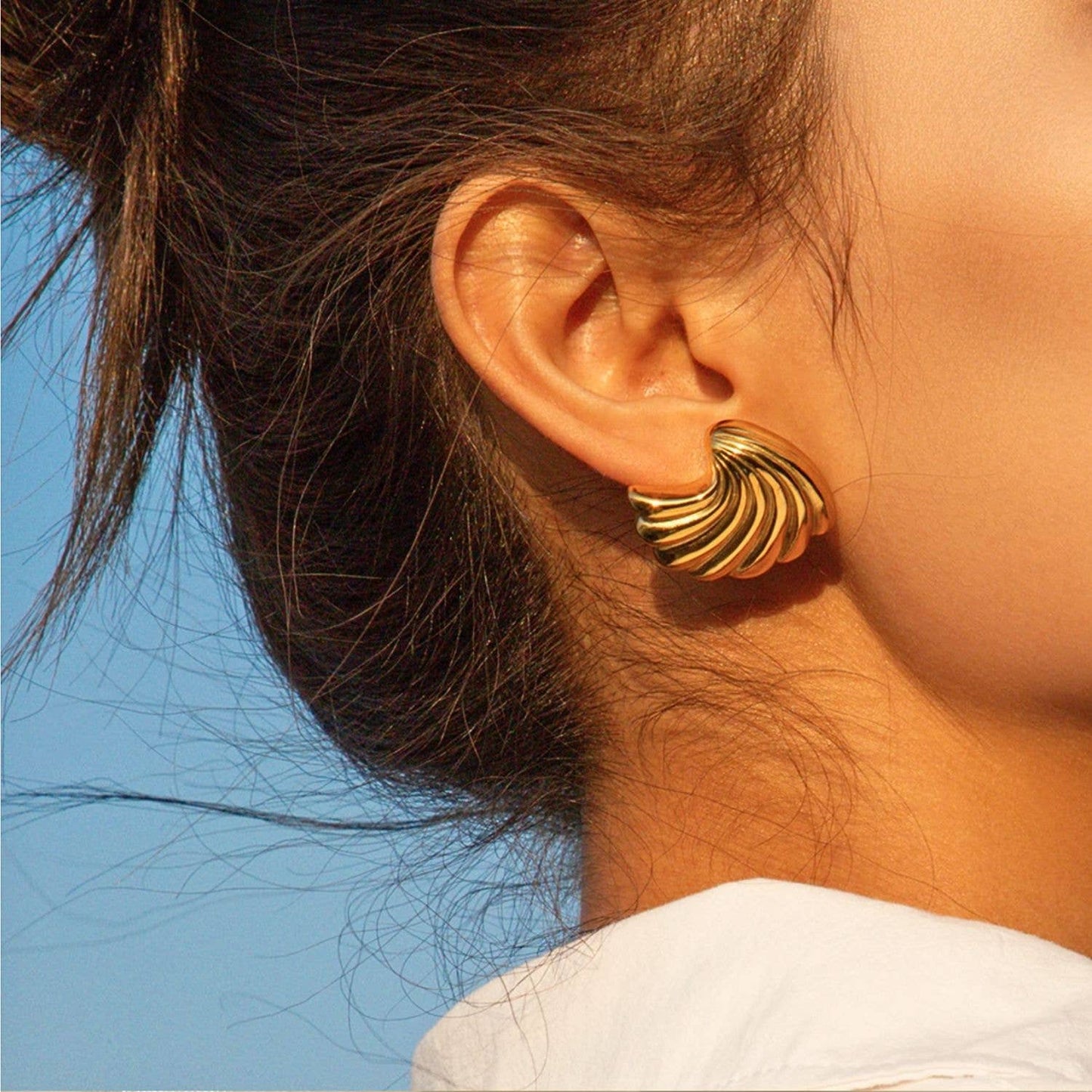 Olivia Le - Curved Sea Shell Earrings