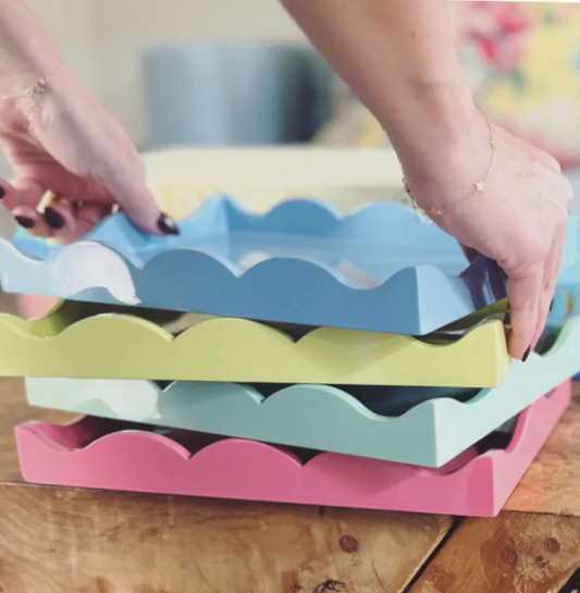 Scallop Book Topper Tray