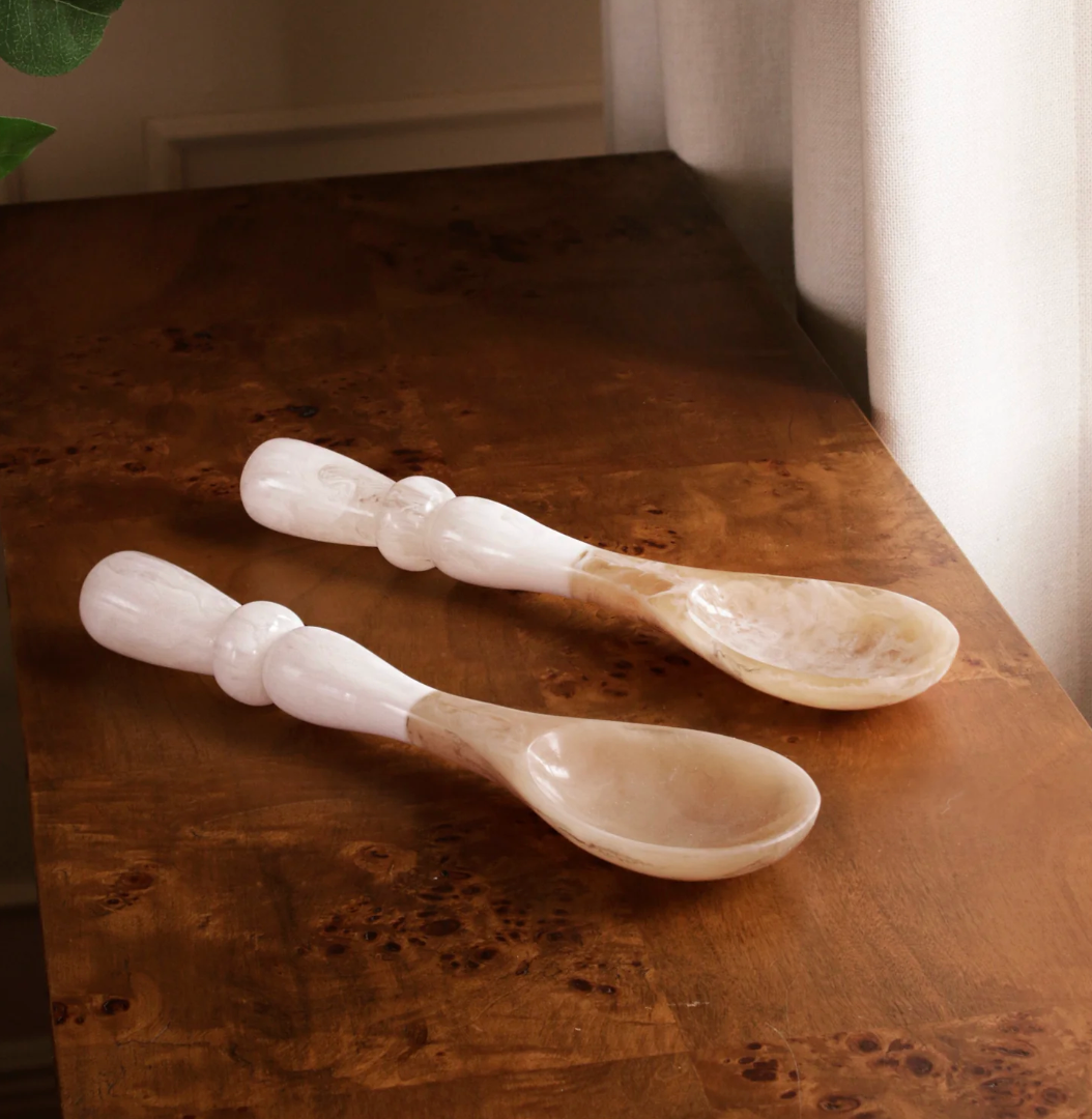 RESIN Alabaster Salad Servers White Swirl