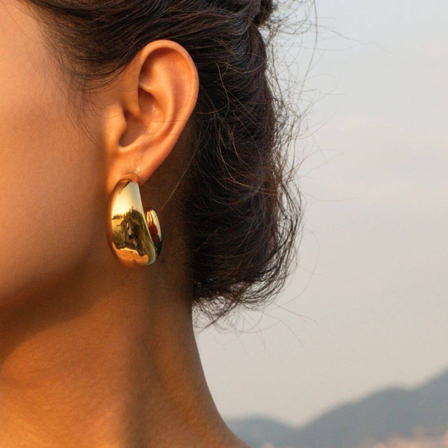 Olivia Le - Chunky Gold Hoop Earrings